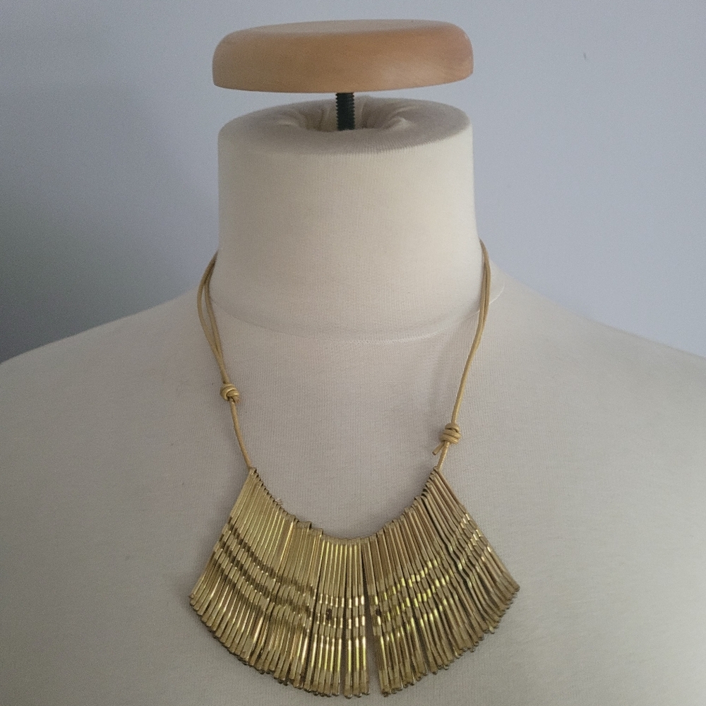 Elegant Gold Necklace